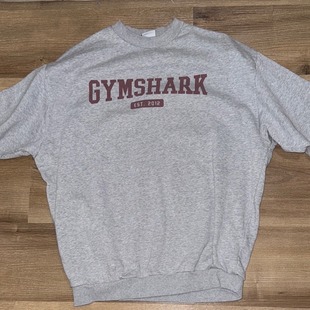 Gymshark Oversized Gray Crewneck Sweater with Ribbed Cuffs